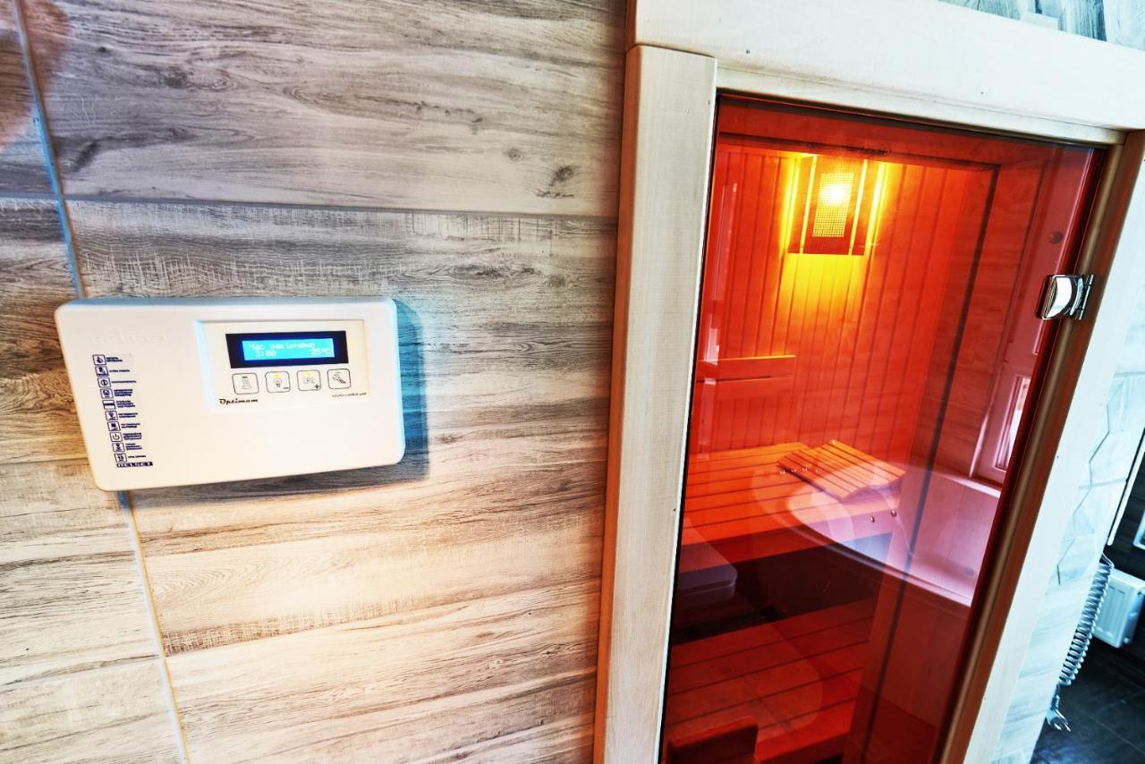 Sauna, Big Jacuzzi , Khreshchatyk apartments Kiew Exterior foto