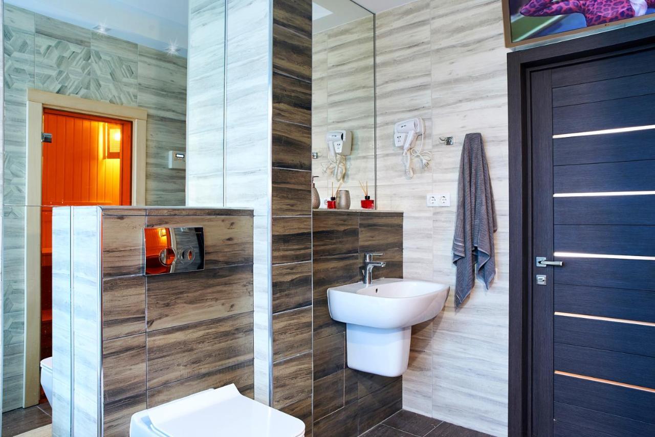 Sauna, Big Jacuzzi , Khreshchatyk apartments Kiew Exterior foto