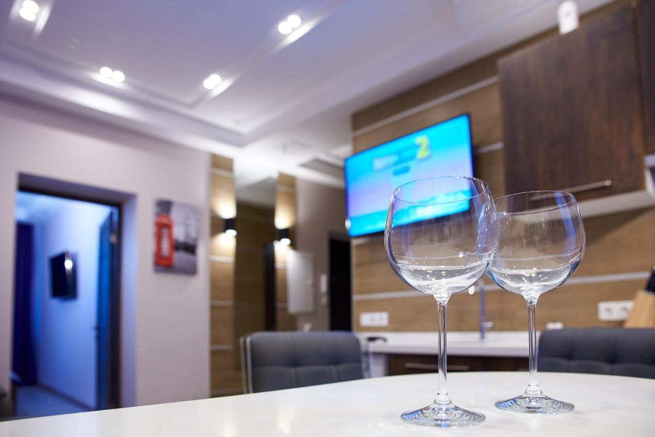 Sauna, Big Jacuzzi , Khreshchatyk apartments Kiew Exterior foto